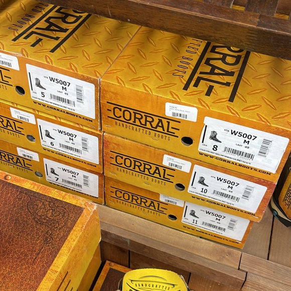 New Corral Work boots - Picture 5 of 5